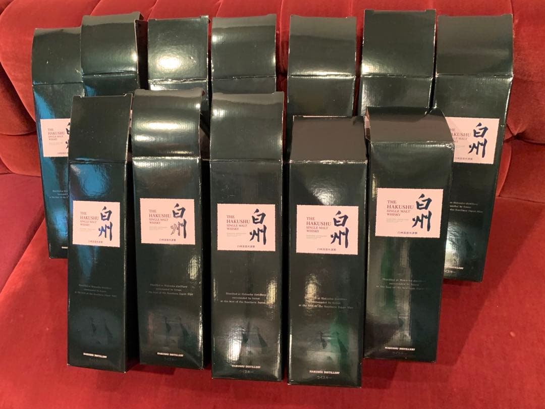 サントリー白州ノンエイジの空き瓶、箱の12本分のセットです。