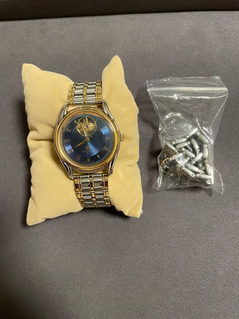 【最終値下げ】ジバンシー　メンズ　AT 稼働品　【極美品】　変えベルト付き