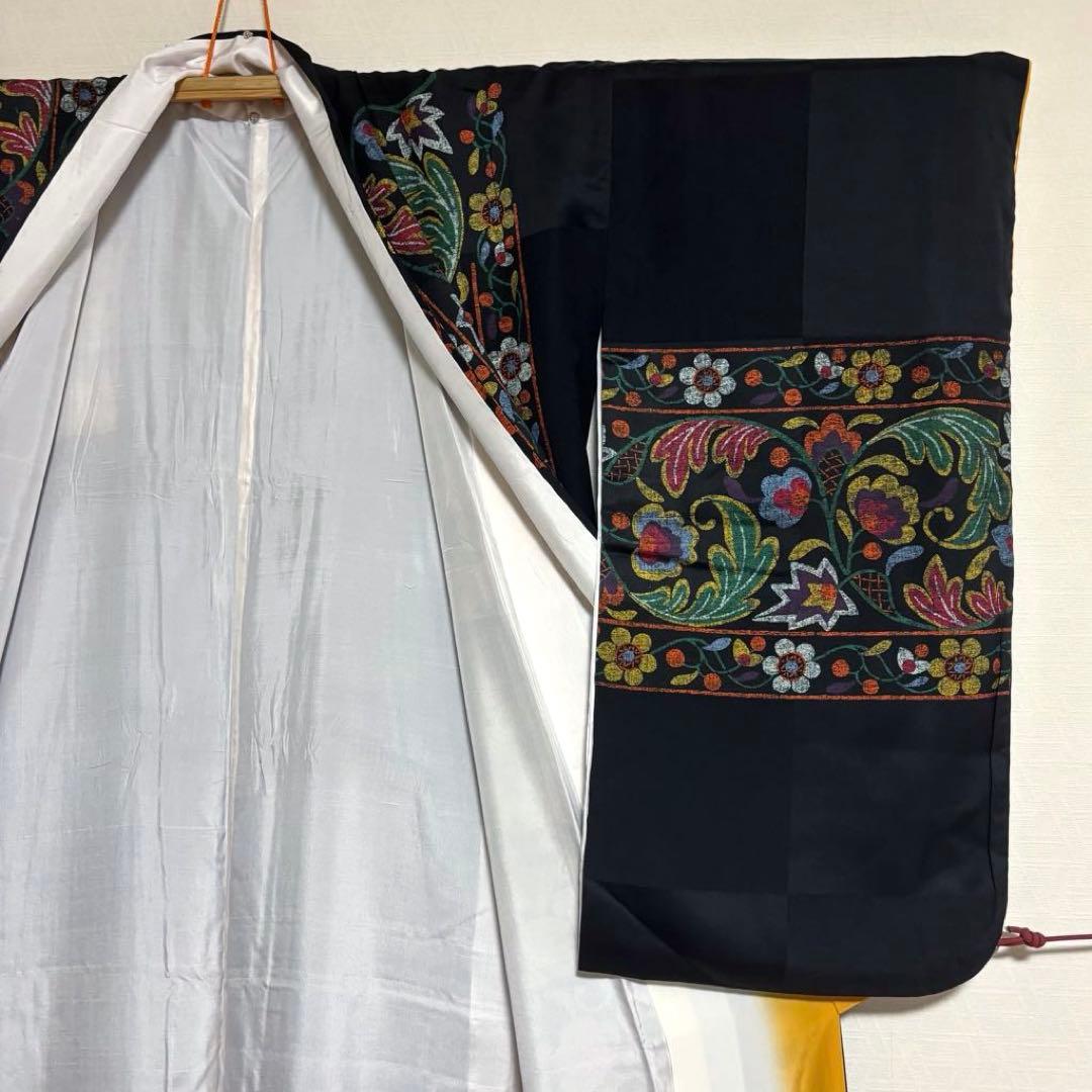 【振袖】 個性的な花模様 市松紋様 着物 袷 小振袖 身丈約159cm