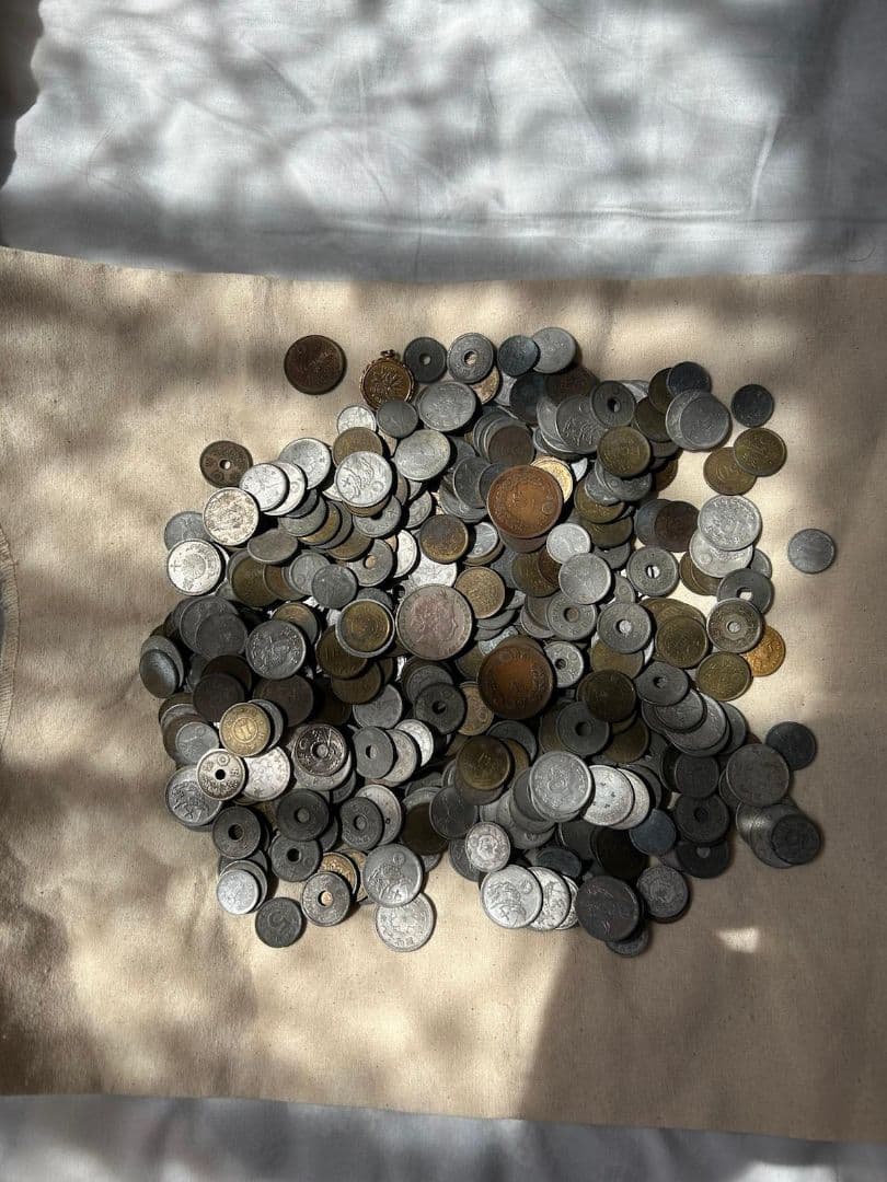 大量の旧貨幣外貨セット