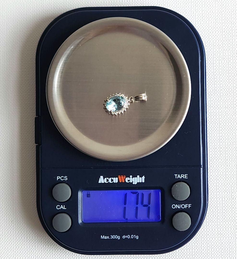 プラチナPt900 アクアマリン＋メレダイヤのペンダントトップ　刻印あり