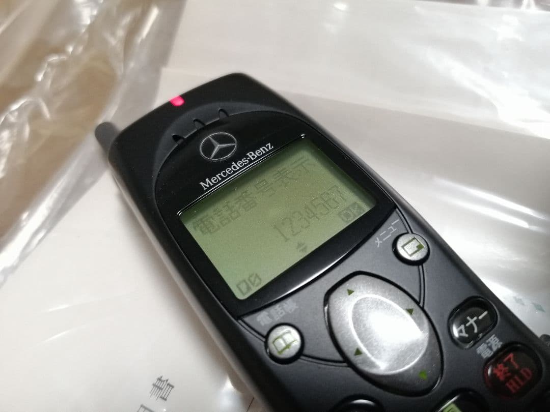 メルセデスベンツ携帯（Mercedes-Benz）Mobilephone未使用