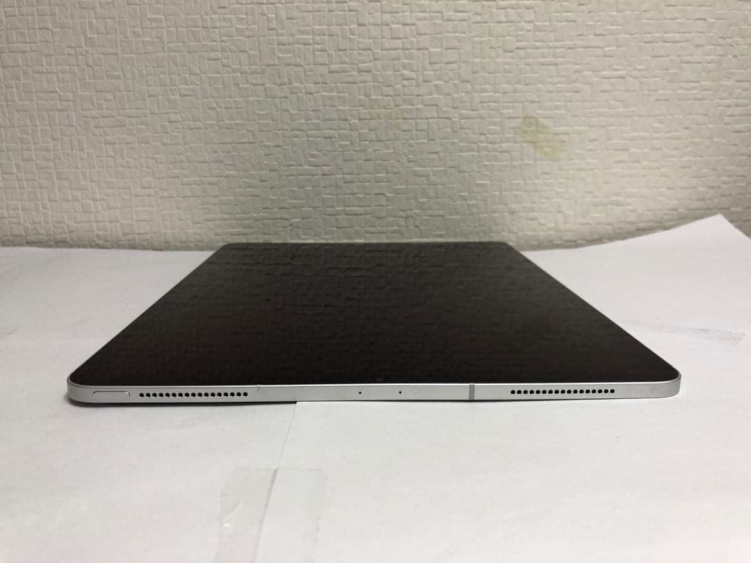 iPad Pro 12.9インチ (第3世代) 256GB SIMフリー N50