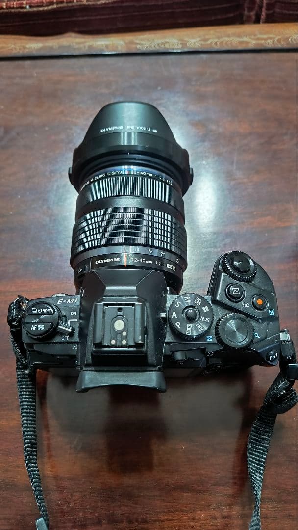 OLYMPUS OM-D E-M1 12-40mm F2.8 レンズキット
