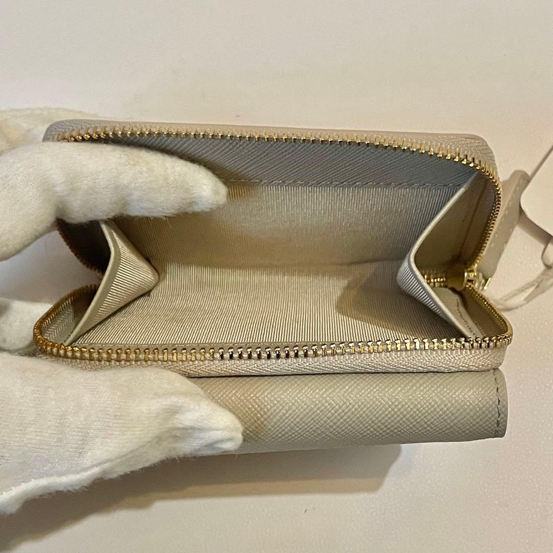 新品未使用✨agnes b. 折り財布 三つ折り ロゴ金具 レザー ベージュ