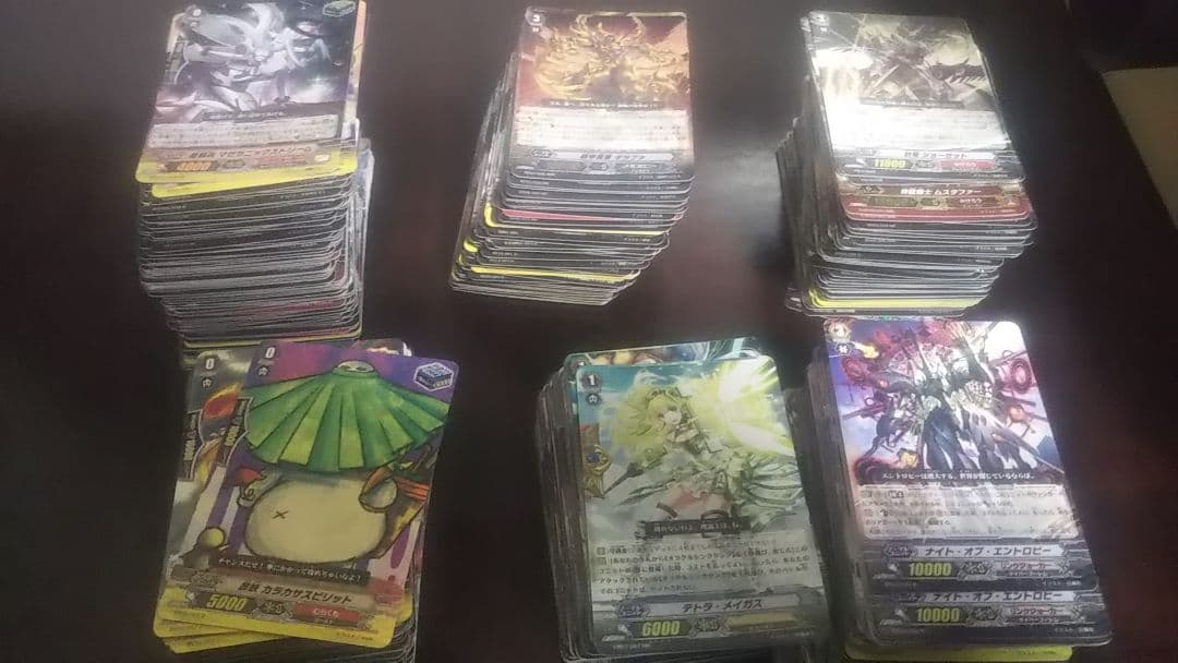 ヴァンガード 銀の茨の竜使いルキエ sp ４枚 +オマケ