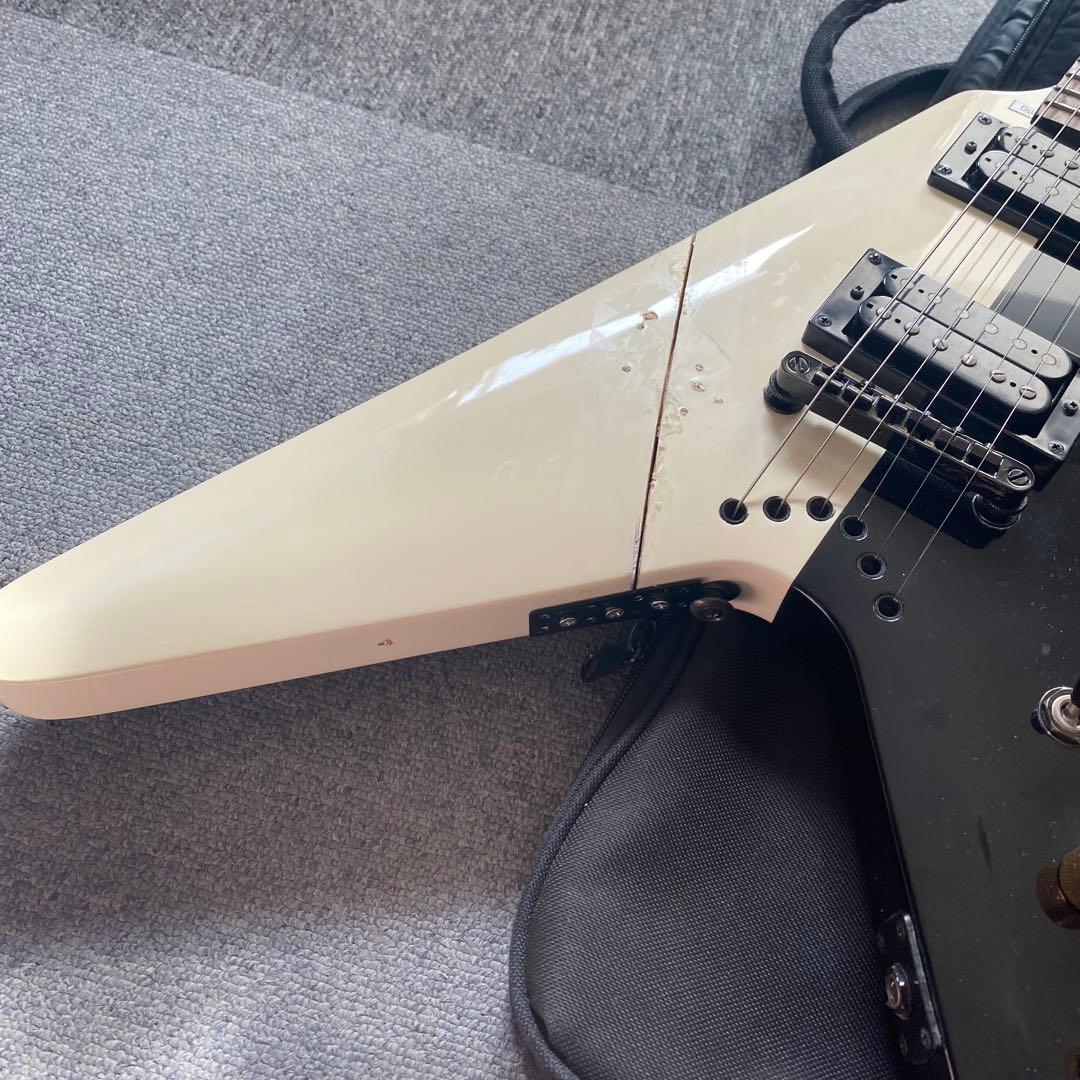 DEENGUITARS マイケルシェンカーモデルフライングV 専用ケース付改造品