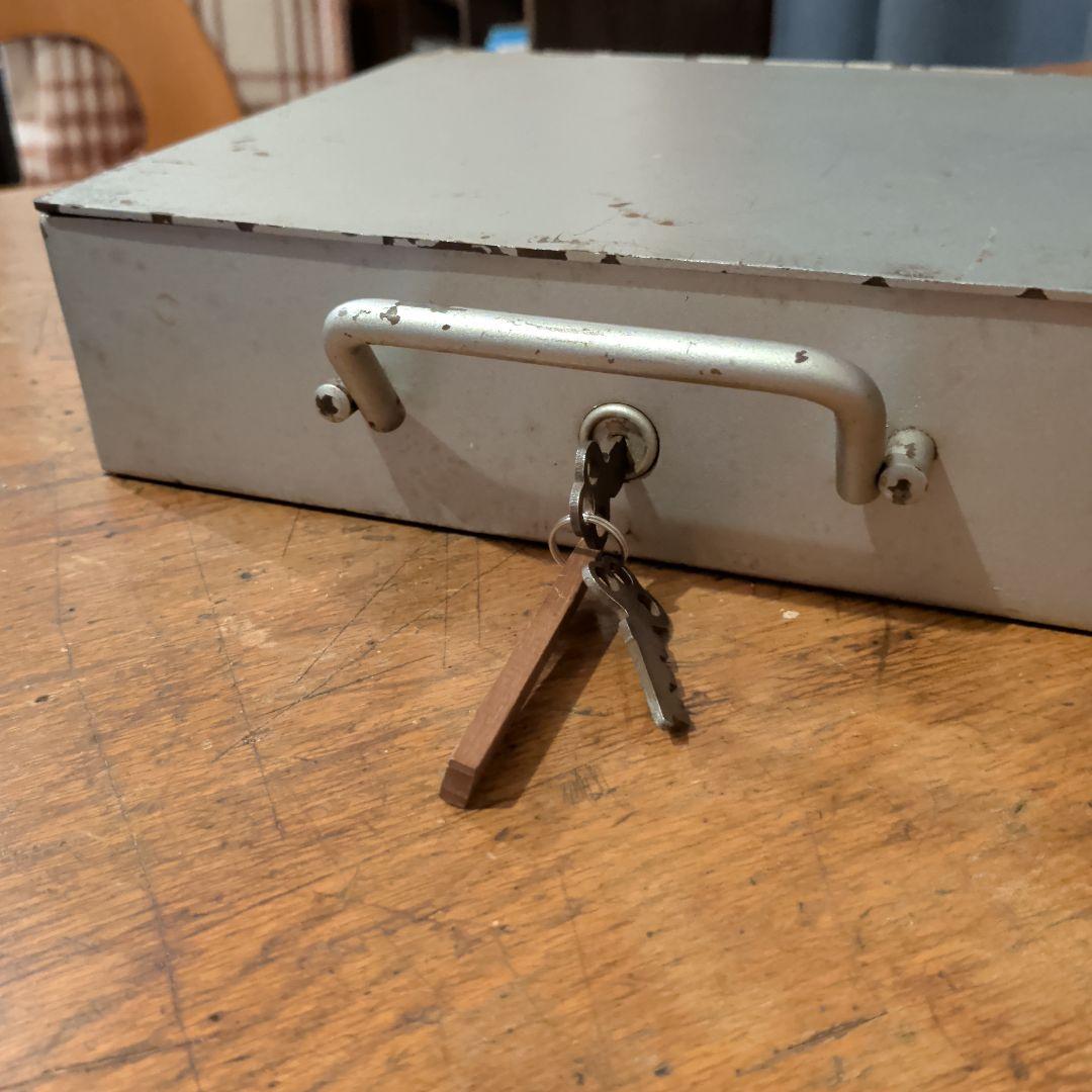 ヴィンテージ　フランスアンティーク　usedキャッシュボックス