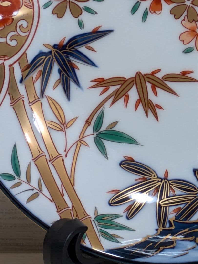 ketty　波佐見焼　林九郎作　梅型金彩鳳凰花模様　スタンド付　未使用美品