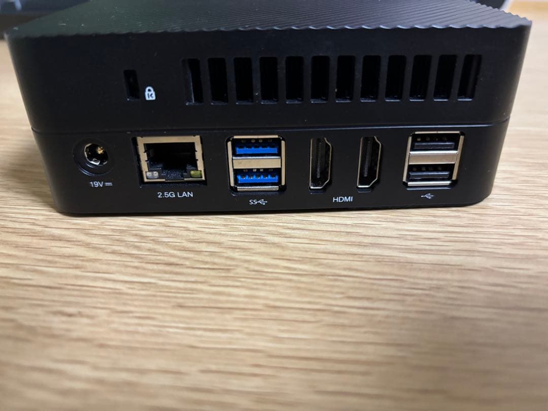 minisforum UM580B ジャンク SSD無し