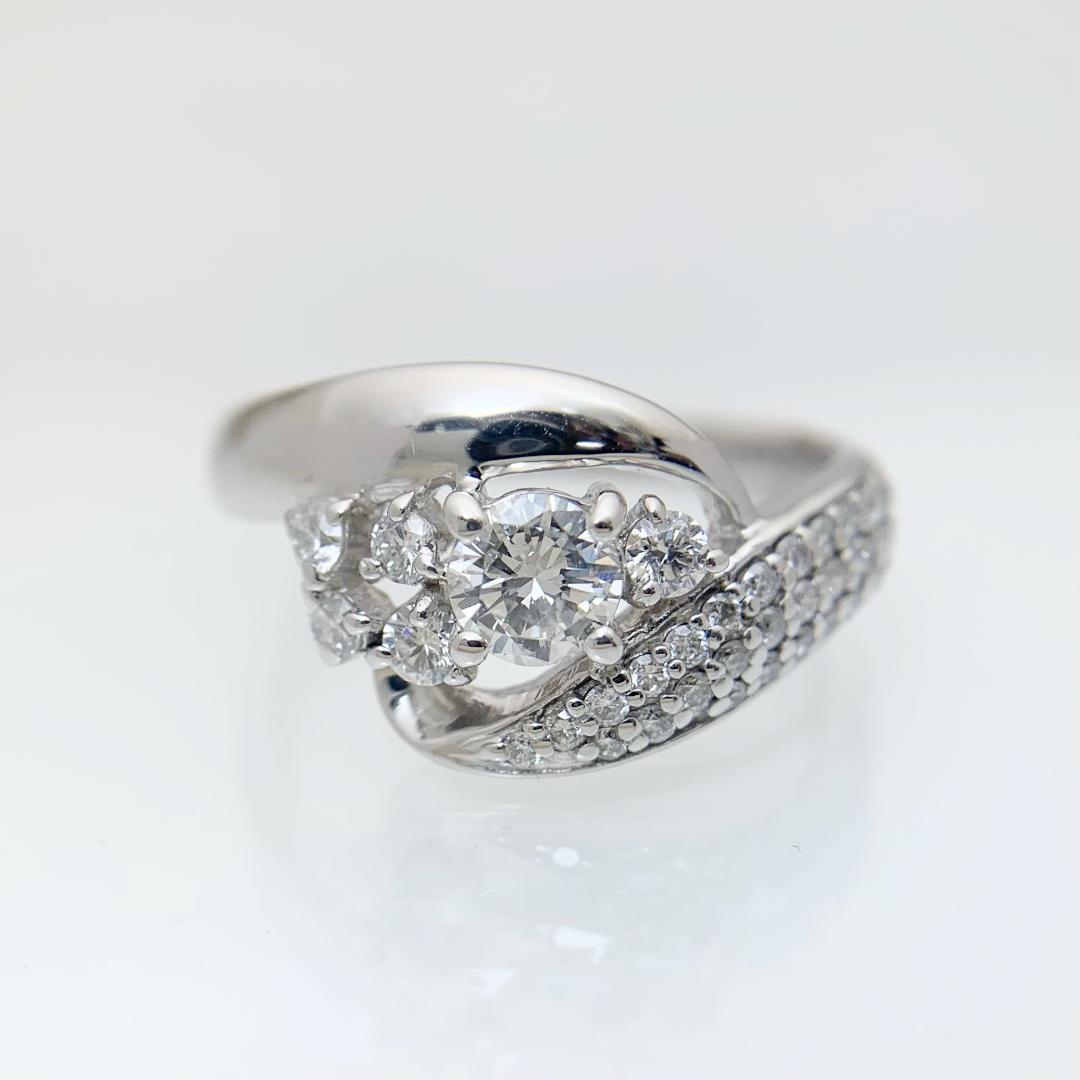 新品 Fカラー ダイヤモンド リング 0.269ct Pt900