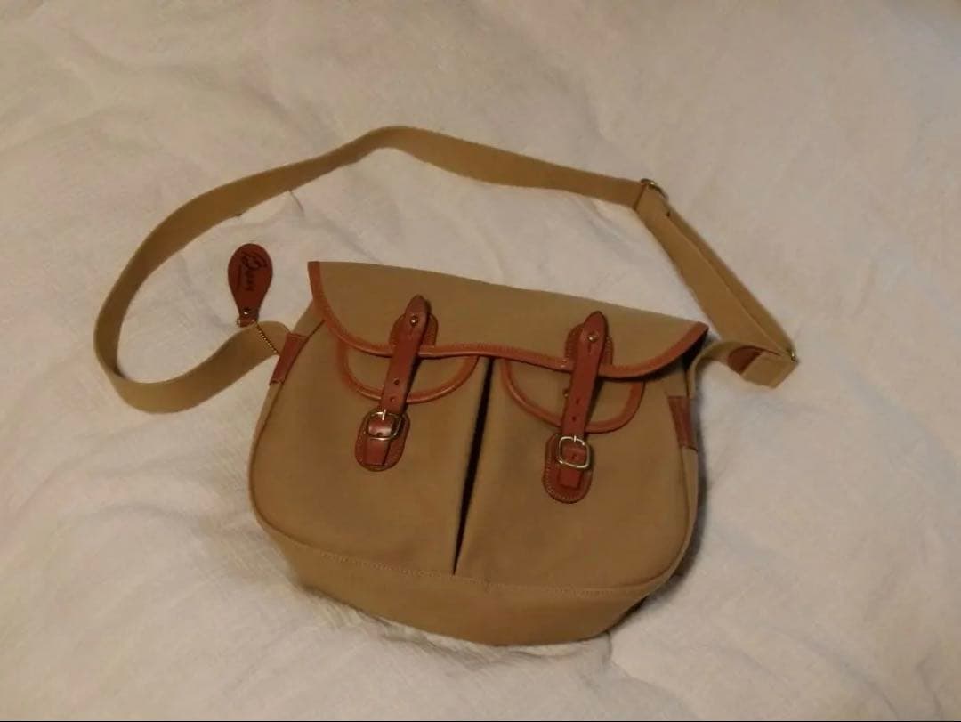 【美品】BRADY ブレディ アリエルトラウト ショルダーバッグ カーキ