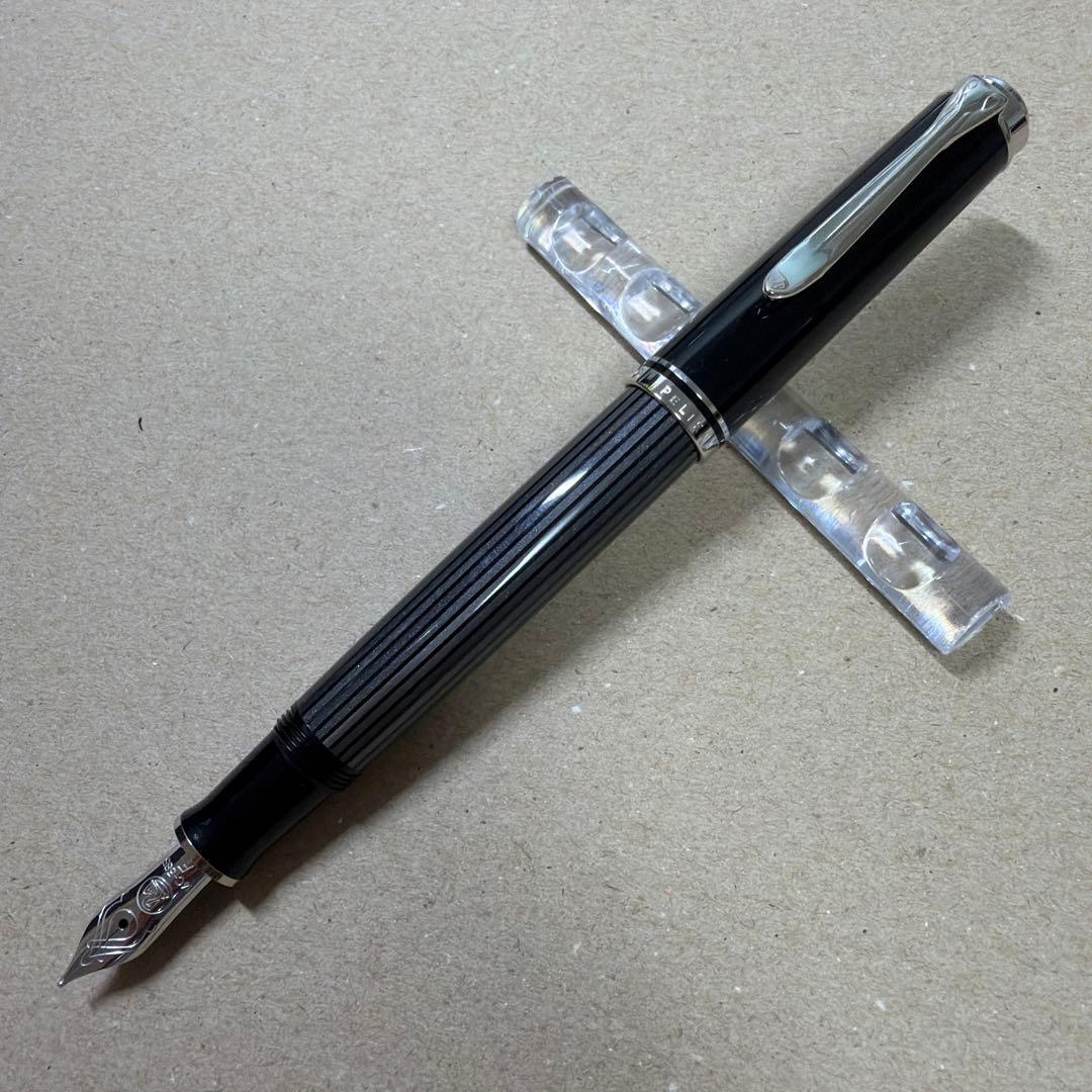 新品 Pelikan ペリカン 万年筆 スーベレーン M405 黒縞 F