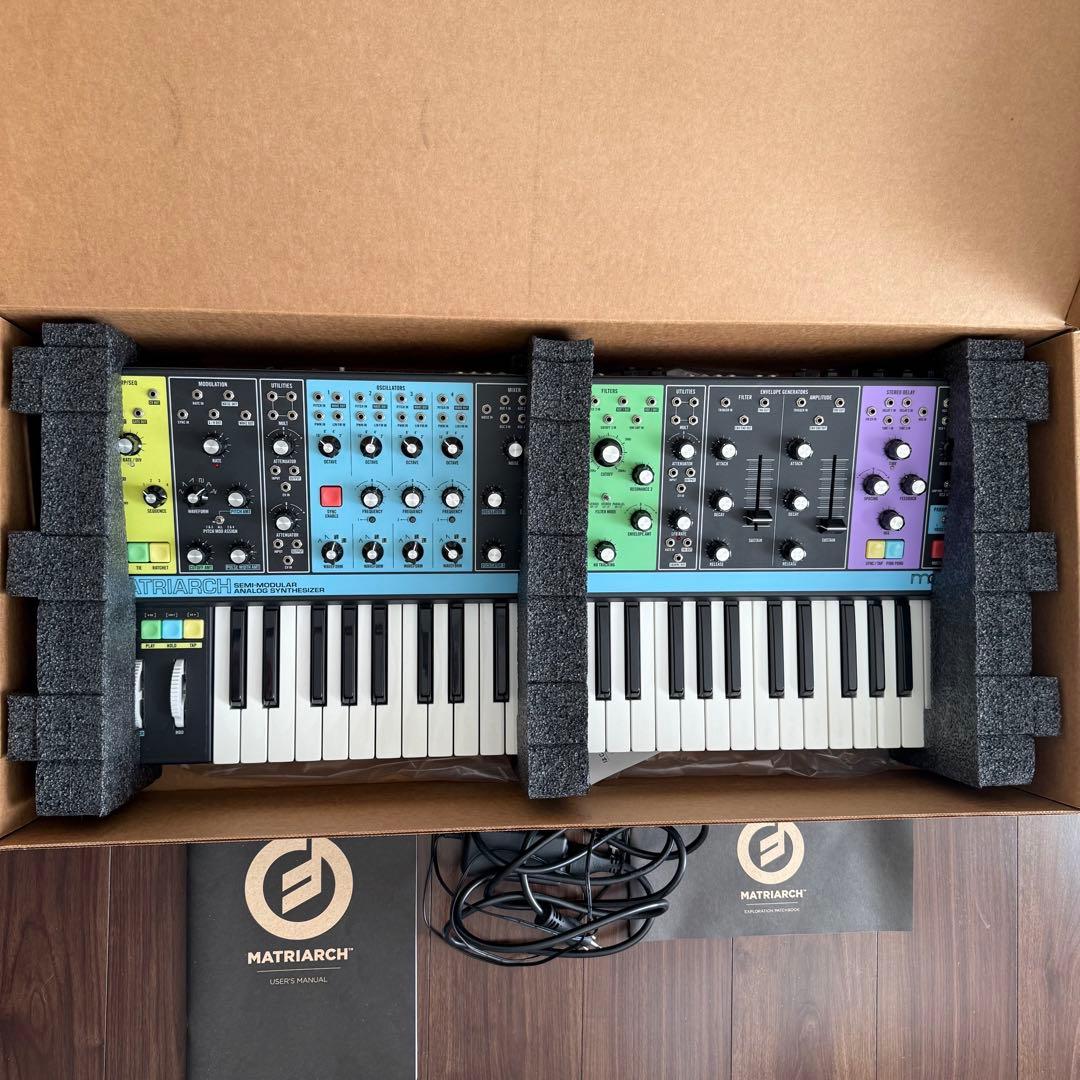 鍵盤楽器 MOOG MATRIARCH