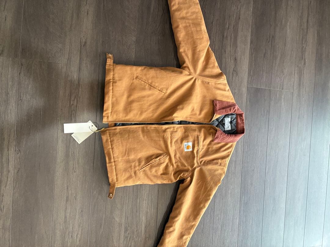 Carhartt ブラウンジャケット