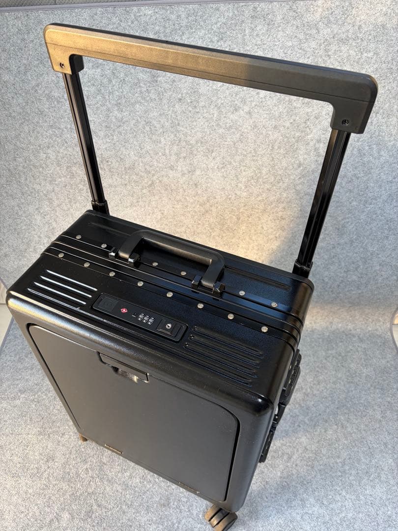 【タビトラ】スーツケース　キャリーカート USBポート付き