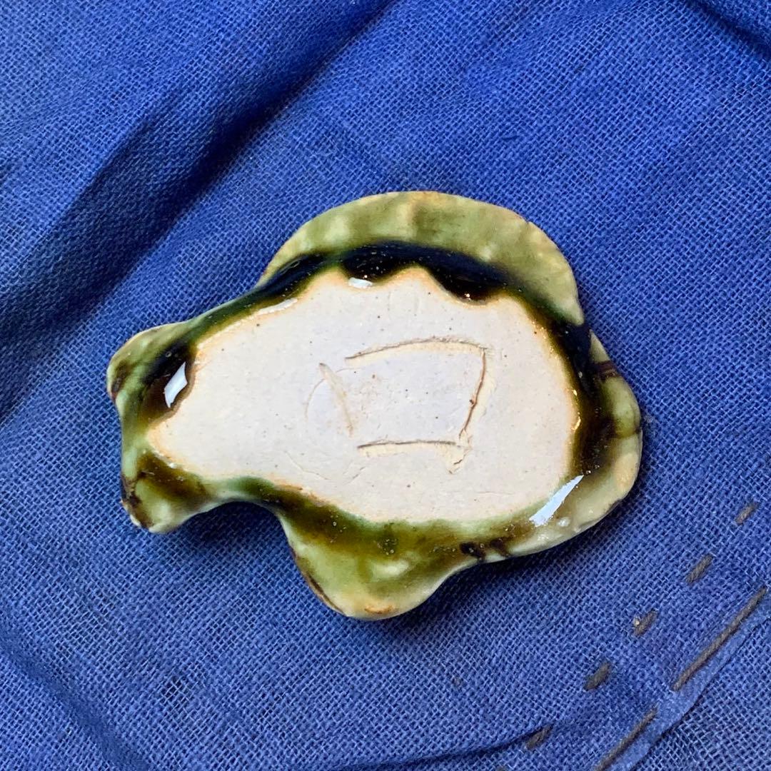 shuiyemikioです。魚　織部焼　箸置