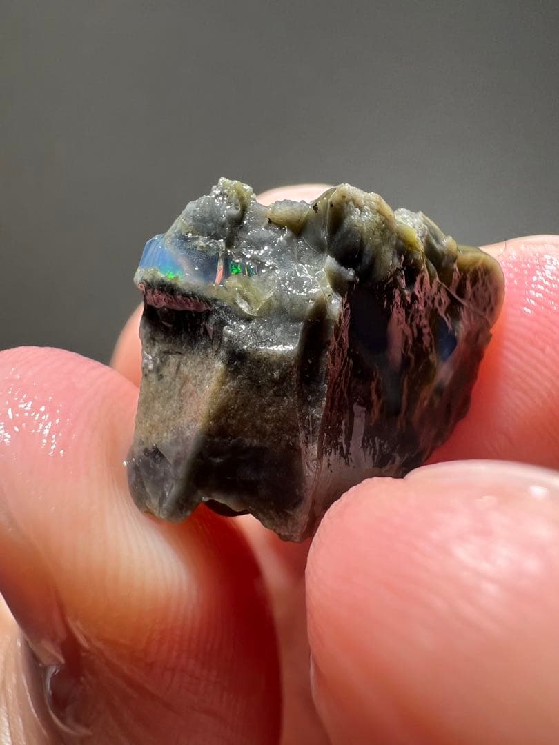 国産鉱物　福島県宝坂産　ノーブルオパール