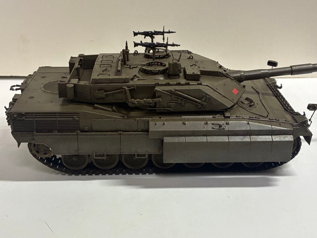 トランペッター　C1 アリエテ PSO 戦車　1/35 模型　完成品　イタリア
