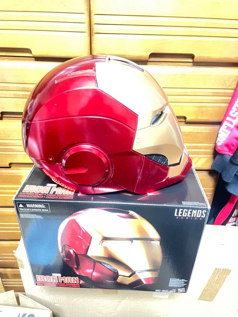 ハズブロレプリカ マーベル・レジェンド / アイアンマン ヘルメット