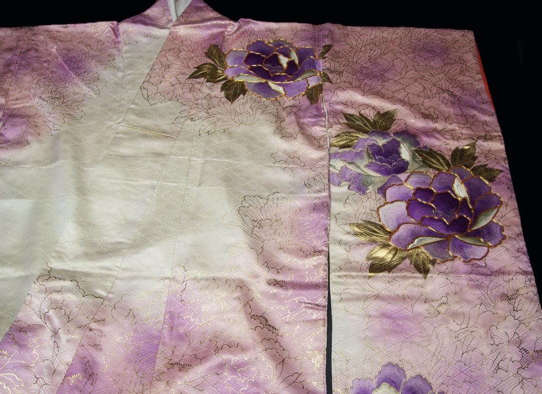 ぷっくり手刺繍の大輪牡丹　振袖フルセット　ｍ43　成人式