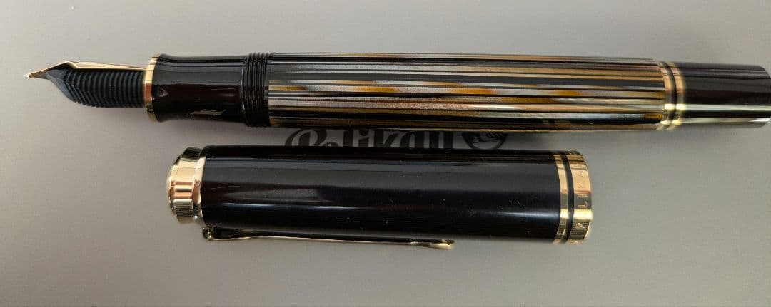 ペリカン 新品未使用　2013年茶縞トータスシェルブラウンM800万年筆B