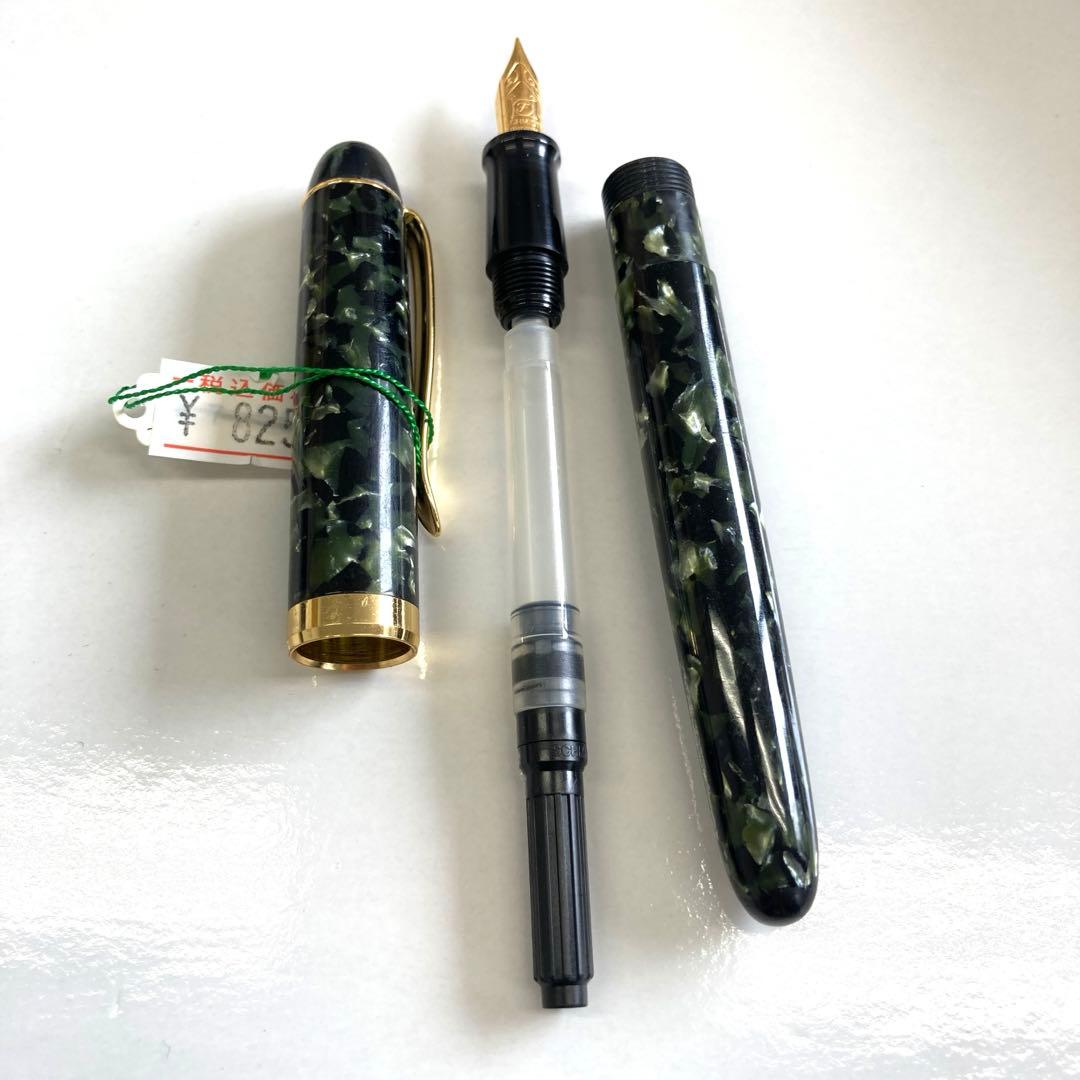 カトウセイサクショカンパニー(加藤製作所)万年筆 大理石　ミドリ　貴重