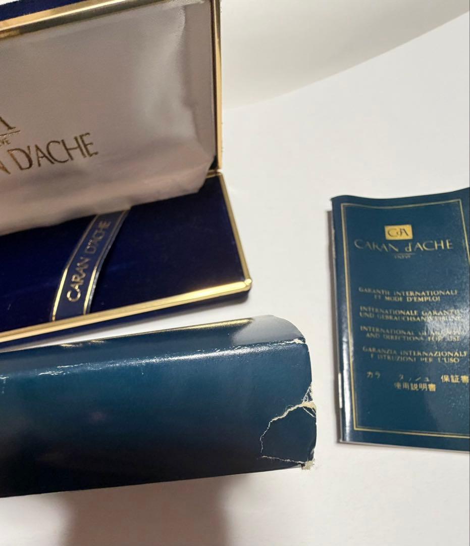 未開封　カランダッシュ　ボールペン　CARAN dACHE