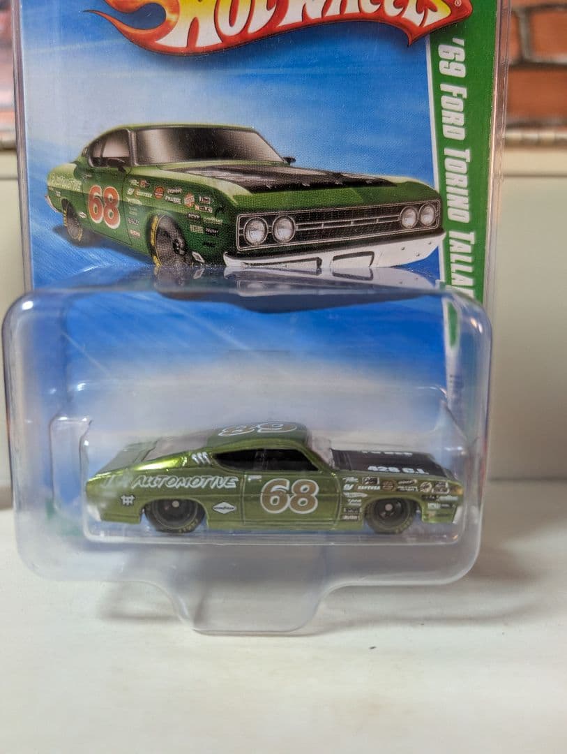 ホットウィール フォード トリノタラデガ スーパートレジャーハント