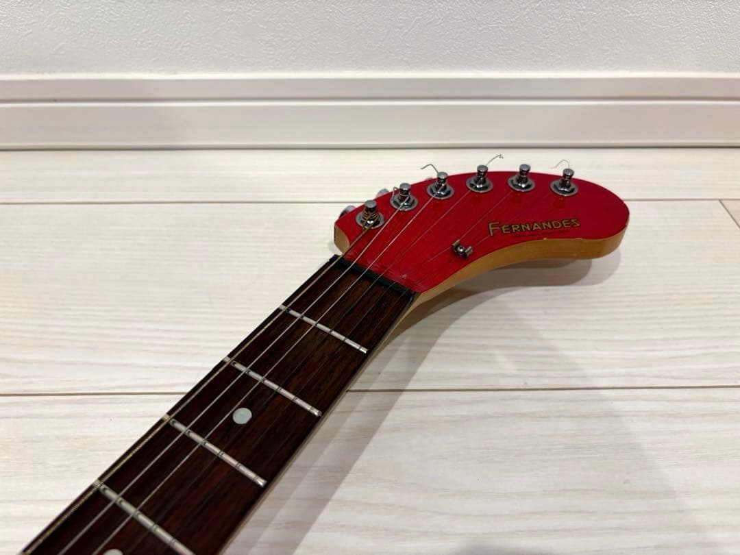 Fernandes ZO-3 Red フェルナンデス　ゾーさん　アンプ内蔵ギター