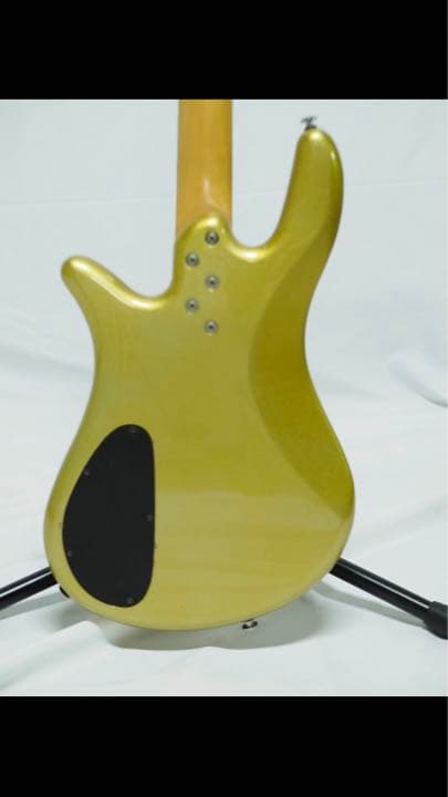 スペクターベース　Spector　4弦　型番不明