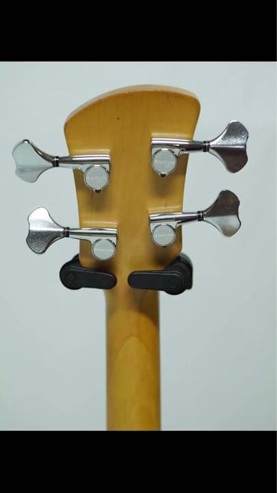 スペクターベース　Spector　4弦　型番不明