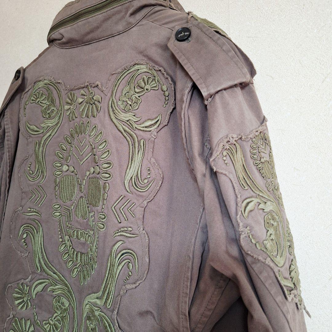 フィリッププレイン 裏地マルチカラ ーラビットファー付 スカル刺繍 ハーフコート