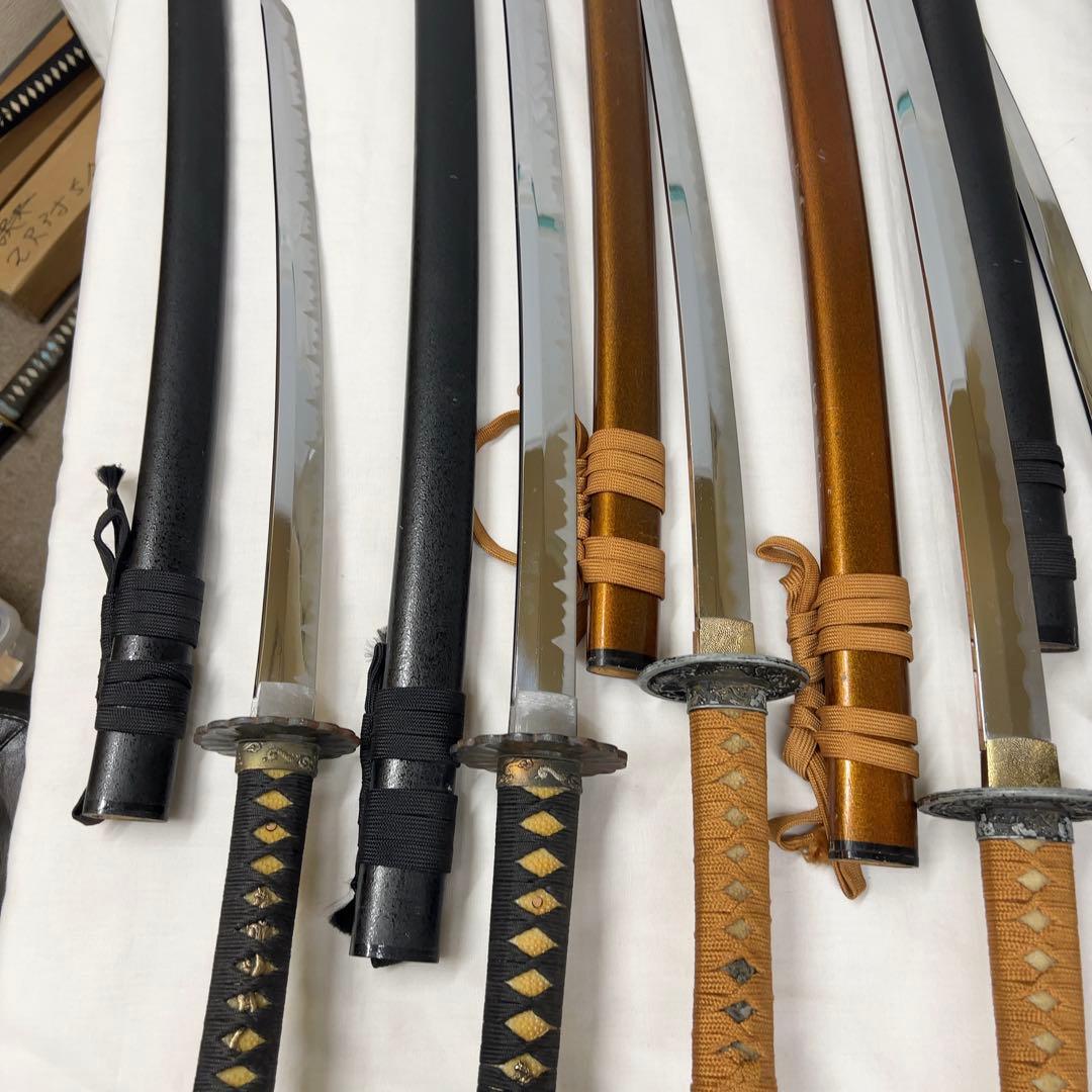 【傷あり】A 模造刀 8本 まとめ 鍔 透かし 太刀鍔 花形鍔 太刀 脇差 白鞘