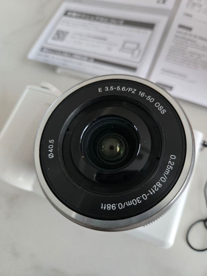 SONY ZV-E10 ホワイト カメラ本体&レンズ&グリップ