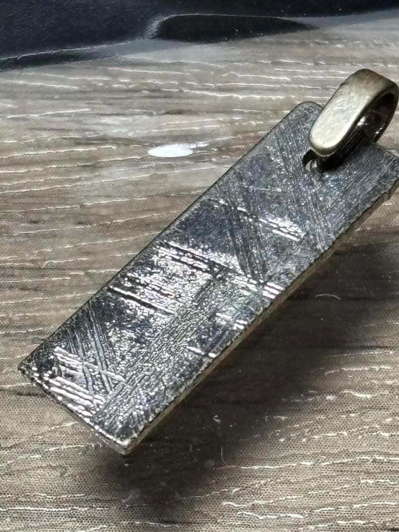 ギベオン 隕石 プレート 2.22g 25.5×8.5×1.3㎜