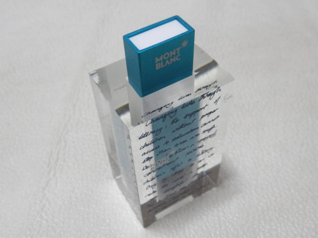 非売品 未使用 2009年 共箱付◆モンブラン ユニセフ 1GB USBメモリ