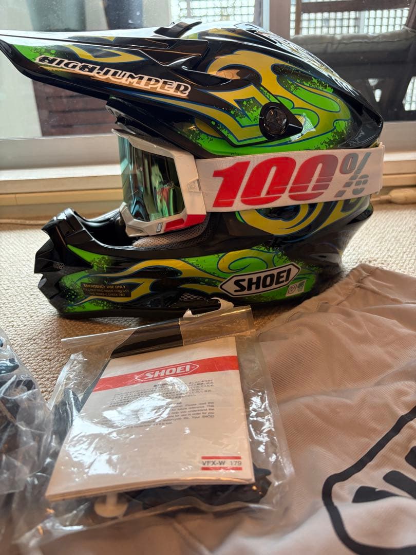 SHOEI vfx-w TAKA model ヘルメット オフロード