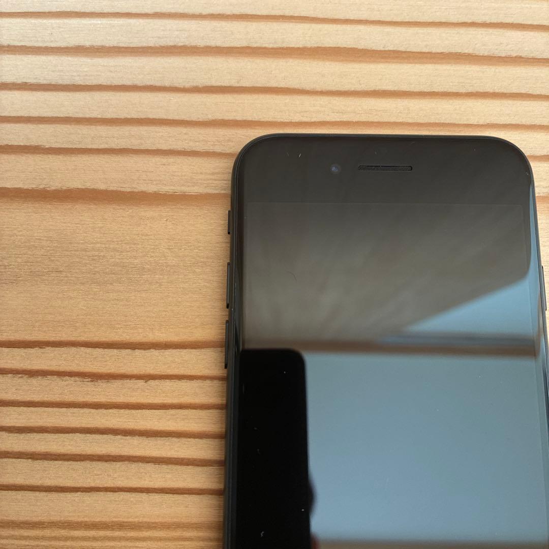 【美品】純正バッテリー iPhone SE3 ブラック128 GB 本体