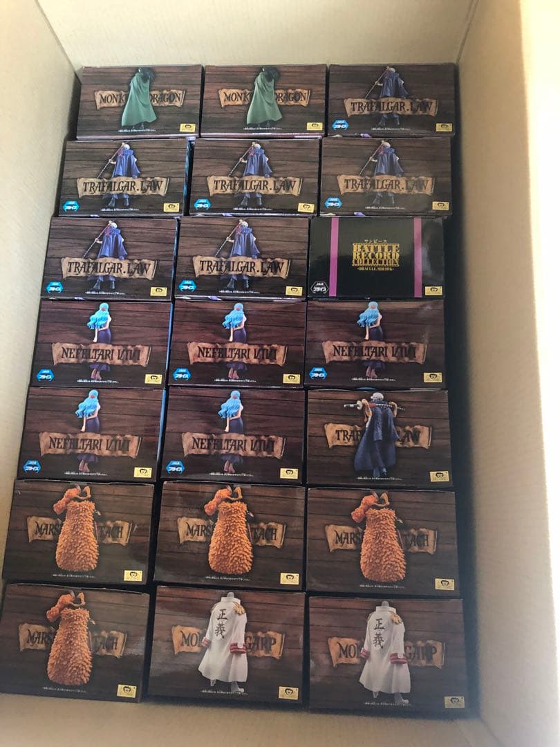 ワンピース　フィギュア　ガープ　ロー　ゾロ　黒ひげ　女ロー　63個