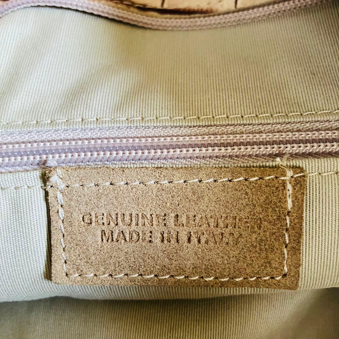 美品✨イタリア製 本革クロコ型押し 肩掛けトートバッグ ショルダーバッグ A4可