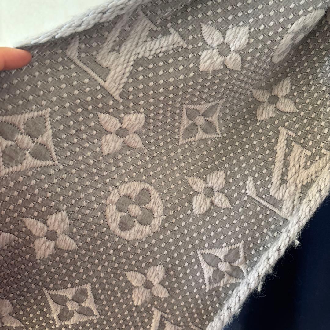 LOUIS V UITTONマフラー