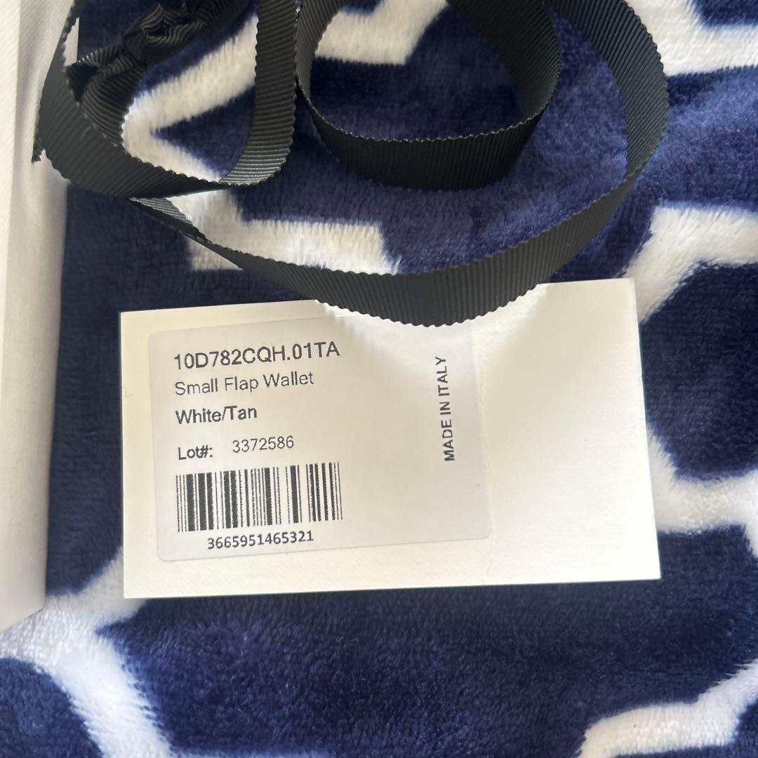 [最終価格]美品CELINE トリオンフ　三つ折り財布 アイボリー/ゴールド