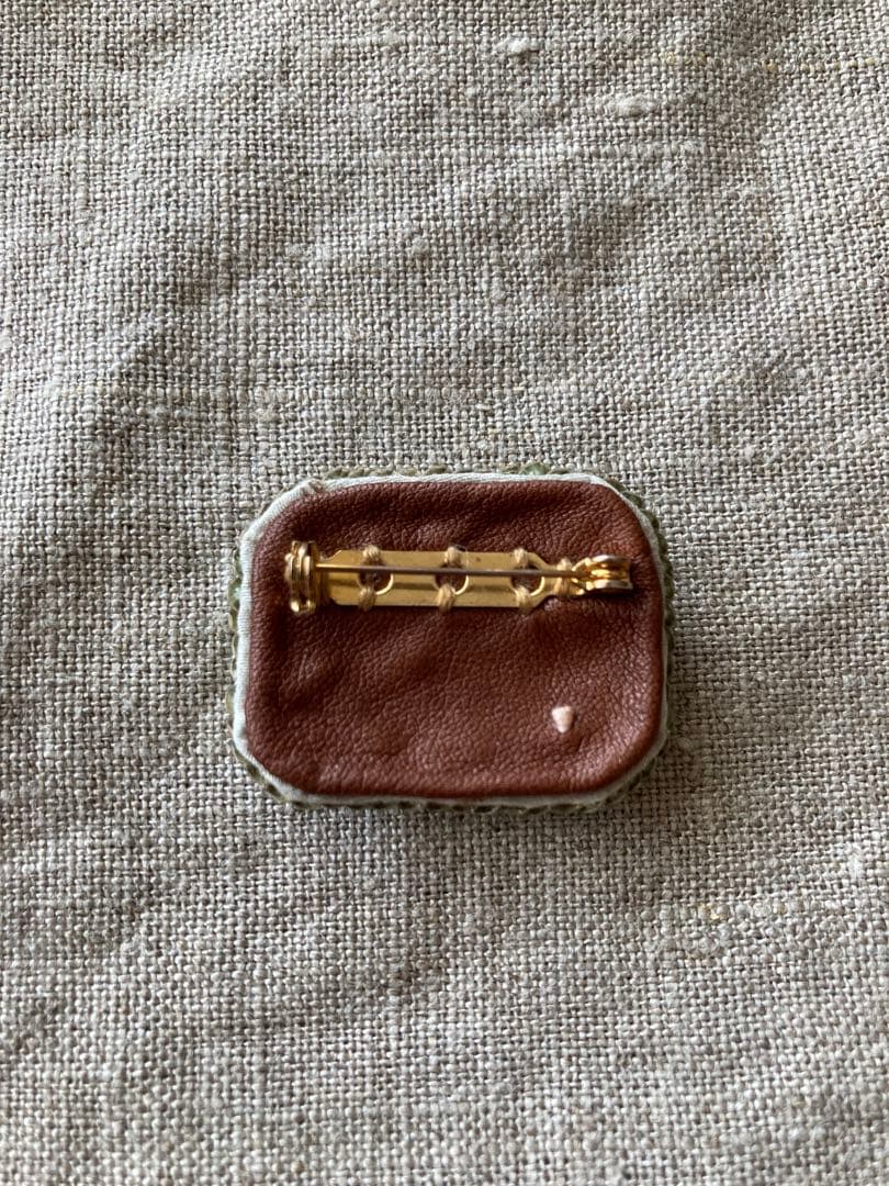 tamas タマス makura ブローチ