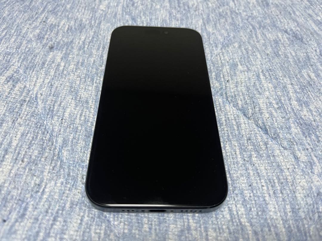 iPhone 15 美品 128GB バッテリー100%