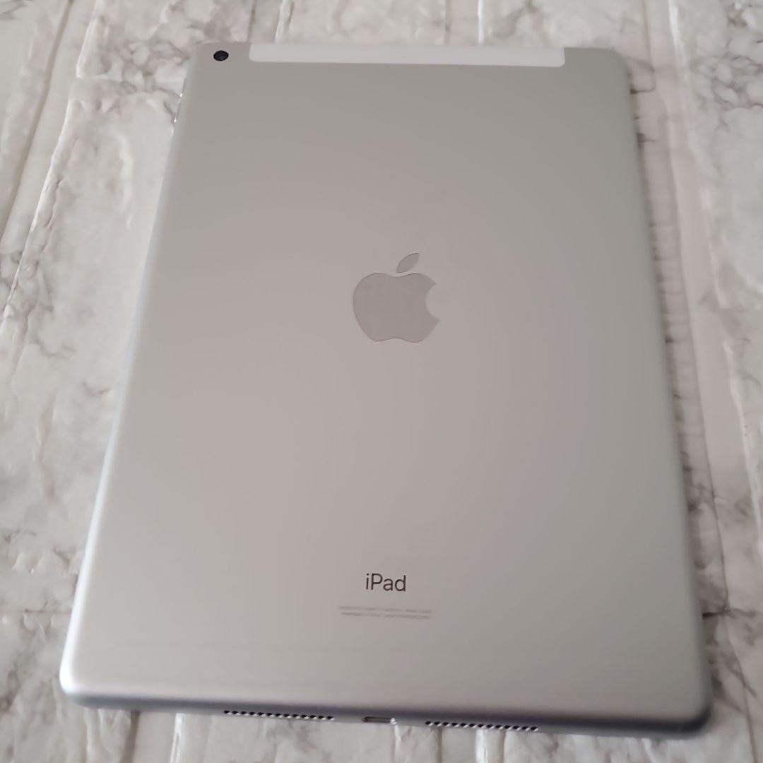 257 iPad 8世代 32GB SIMフリー シルバー