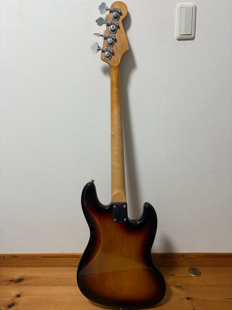 Legend エレキベース サンバースト