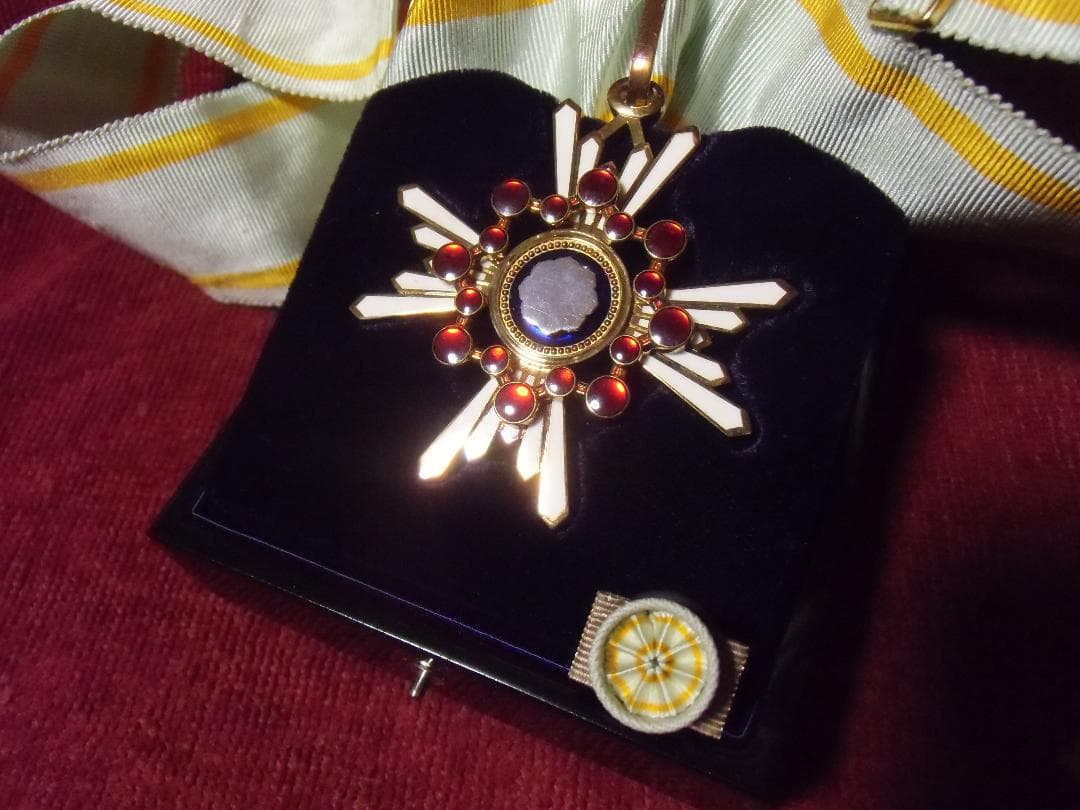 ●日本の勲章/徽章/記章＊勲三等瑞宝章（実物）
