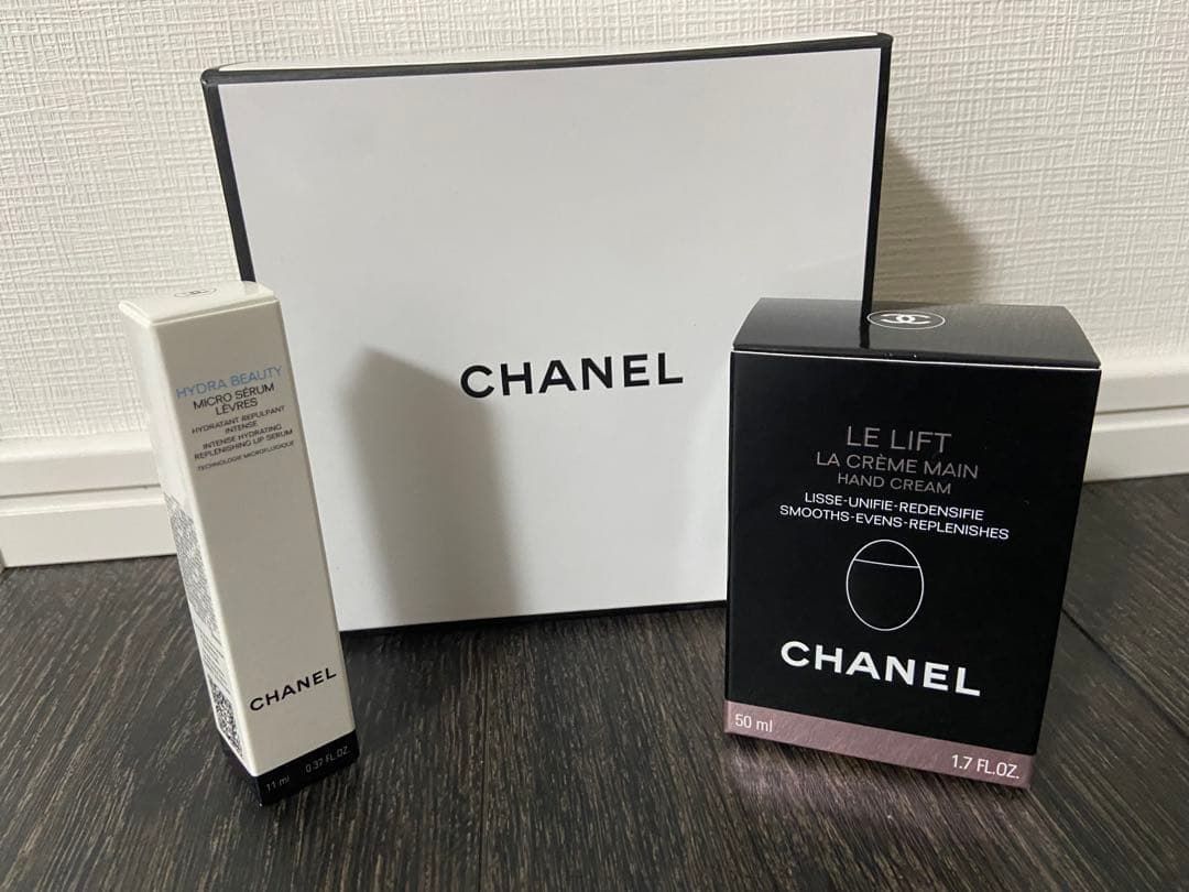 CHANEL ハンドクリーム　リップトリートメント　セット売り