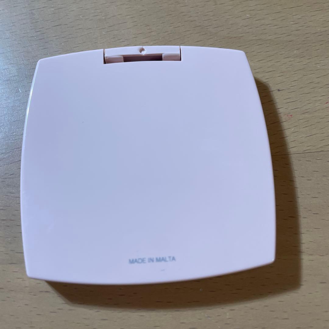 CHANEL コンパクトダブルミラー バレリーナ 111